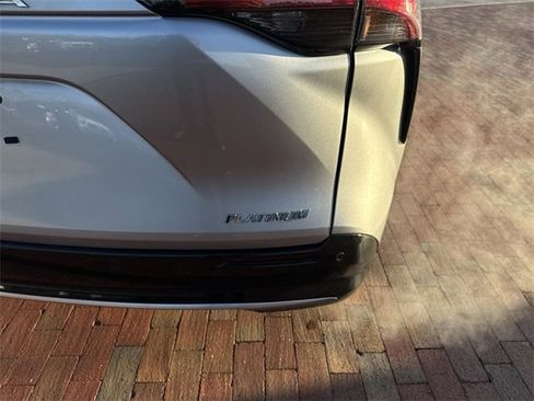 Used 2025 Toyota Sienna Platinum image 12