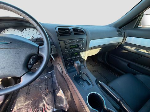 Used 2002 Ford Thunderbird image 21