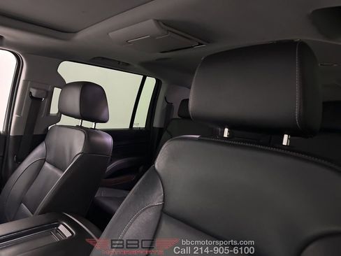 Used 2019 Chevrolet Suburban LT image 33