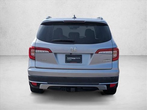 Used 2021 Honda Pilot Touring image 6