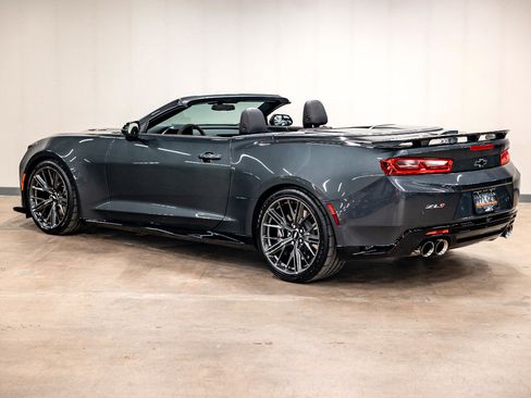 Used 2018 Chevrolet Camaro ZL1 image 28