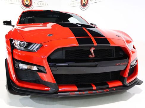 Used 2020 Ford Mustang Shelby GT500 w/ Technology Package RWD image 35