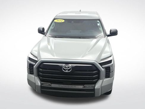 Used 2024 Toyota Tundra SR5 w/ SR5 Premium Package AWD/4WD image 32