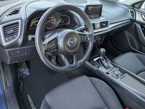 Used 2018 MAZDA MAZDA3 Sport image 2