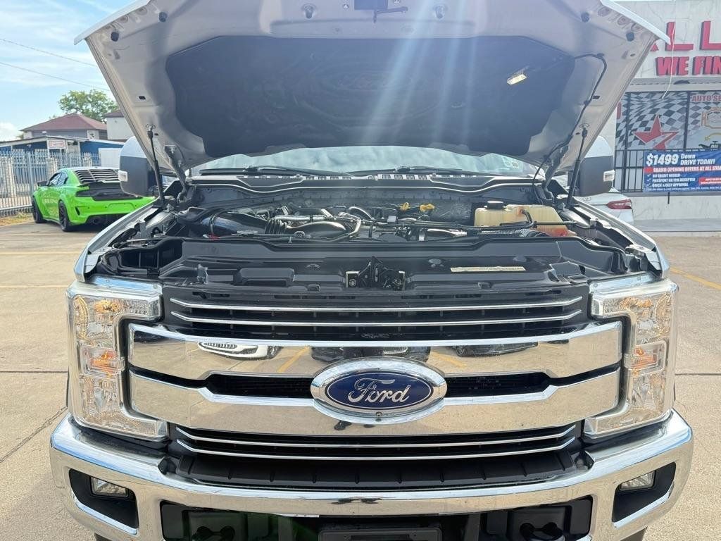 Used 2018 Ford F250 Lariat w/ Lariat Ultimate Package AWD/4WD image 10
