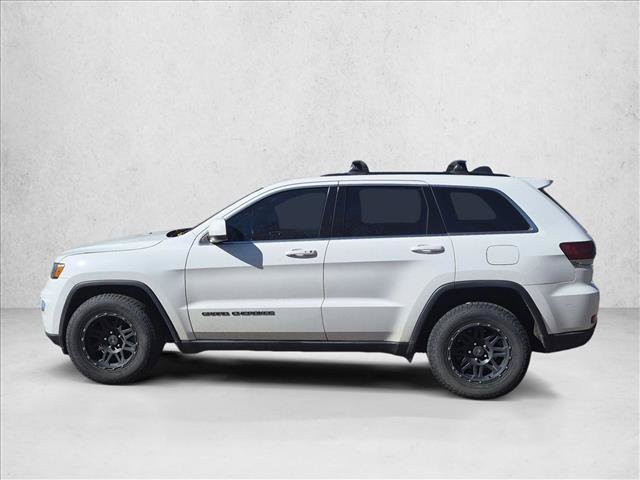 Used 2017 Jeep Grand Cherokee Laredo AWD/4WD image 8