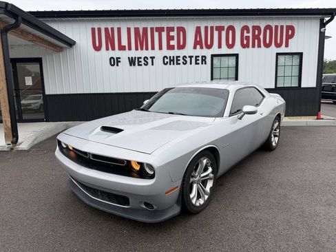 Used 2021 Dodge Challenger R/T RWD image 1