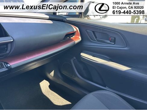 Used 2024 Toyota Prius Prime FWD image 17