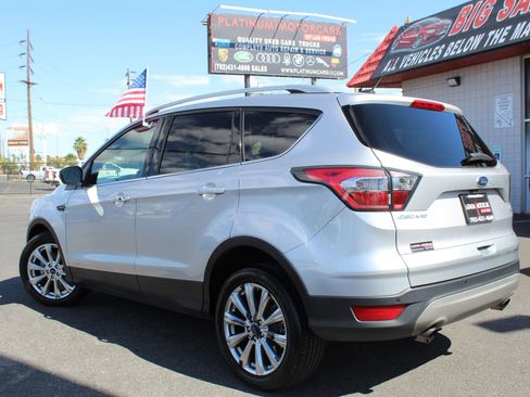 Used 2017 Ford Escape Titanium FWD image 2
