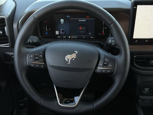 New 2026 Ford Bronco Sport Outer Banks w/ Outer Banks Tech Package+ AWD/4WD image 12
