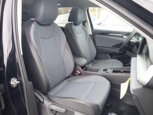 New 2026 Volkswagen Tiguan SE AWD/4WD image 19