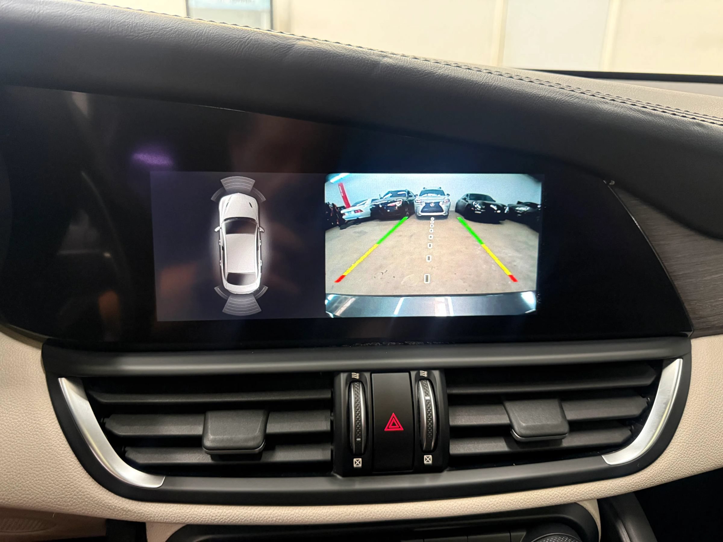 Used 2018 Alfa Romeo Giulia Ti w/ TI Performance Package RWD image 17