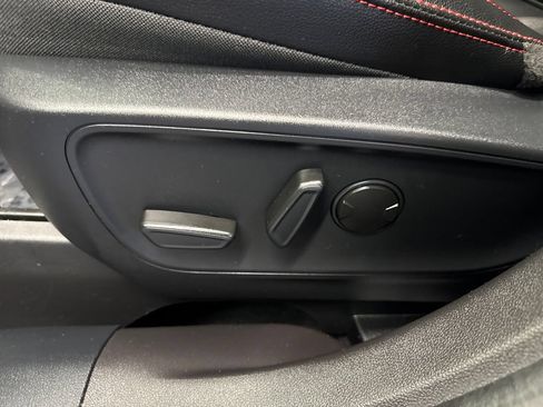 Certified 2024 Ford Escape ST-Line Elite w/ Premium Technology Package AWD/4WD image 33