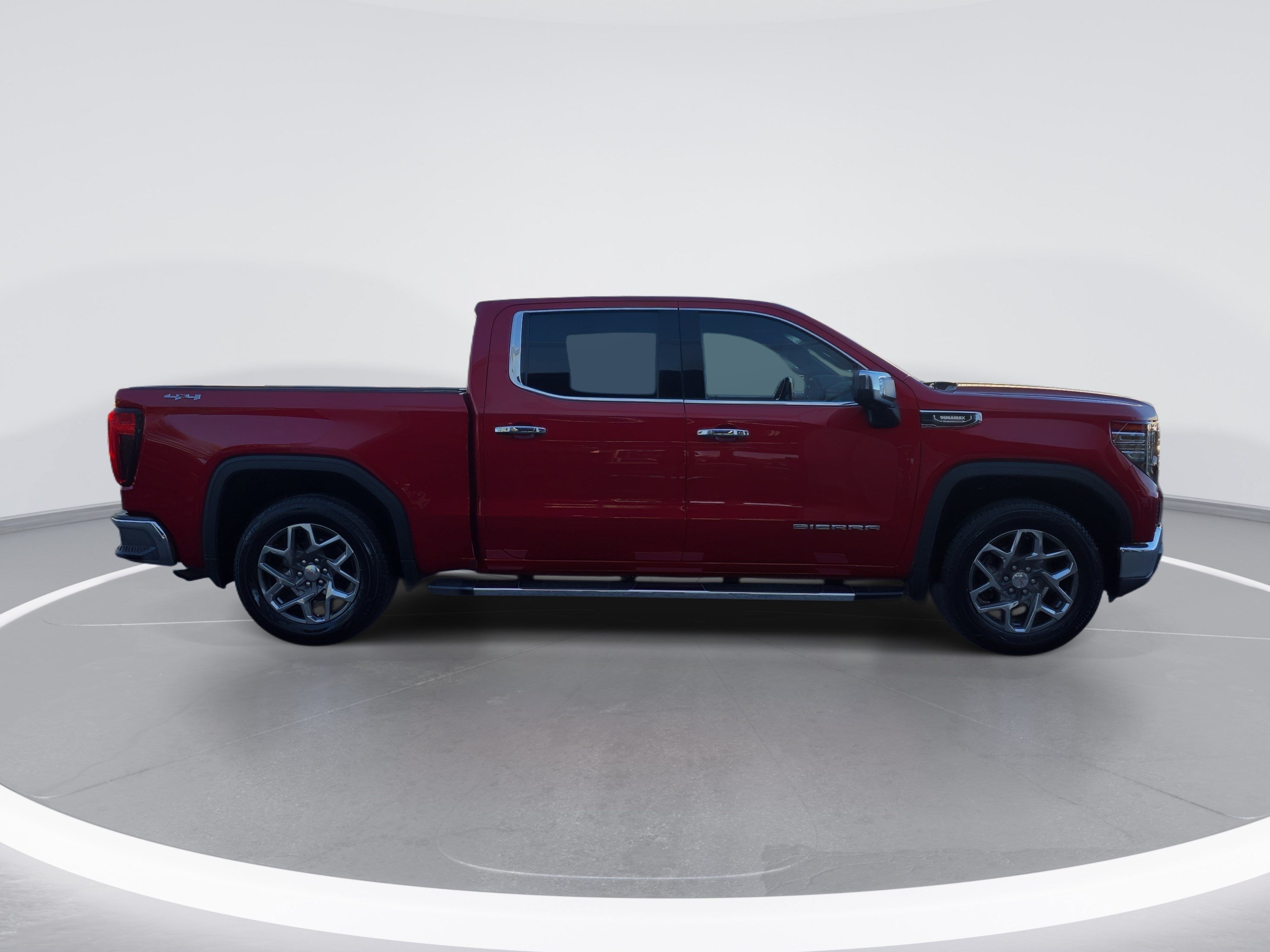 Used 2025 GMC Sierra 1500 SLT w/ SLT Premium Plus Package AWD/4WD image 2
