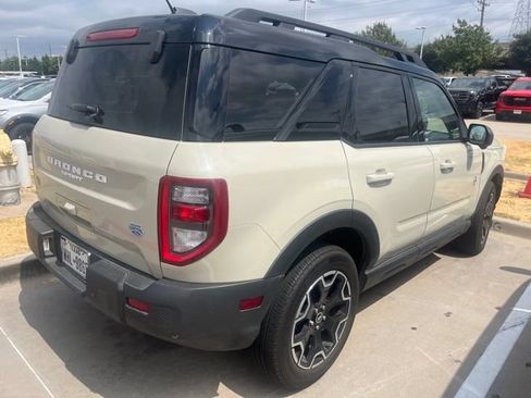 Used 2025 Ford Bronco Sport Outer Banks w/ Outer Banks Tech Package+ AWD/4WD image 3