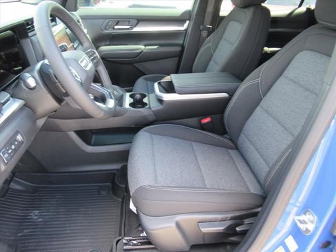 New 2026 GMC Terrain Elevation w/ Black Edition image 15