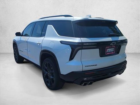 Used 2024 Chevrolet Traverse RS FWD image 7