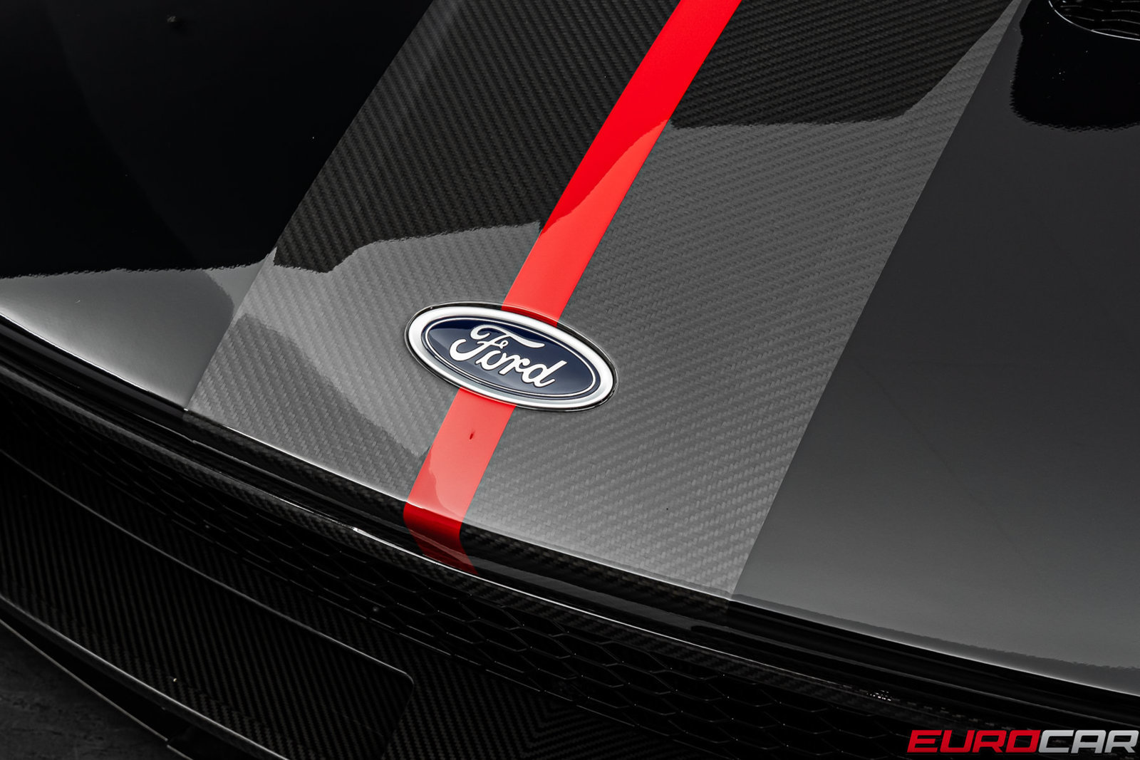 Used 2020 Ford GT Carbon Series RWD image 12