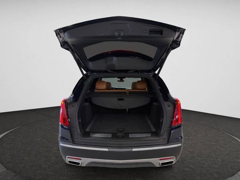 Certified 2022 Cadillac XT5 Premium Luxury w/ Technology Package image 6