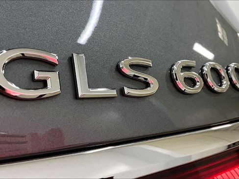 Used 2026 Mercedes-Benz Maybach GLS 600 4MATIC image 10