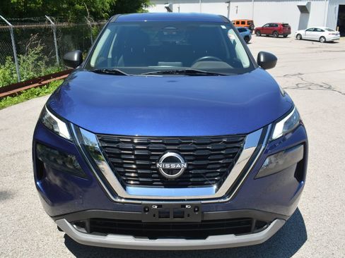 Used 2023 Nissan Rogue S AWD/4WD image 2
