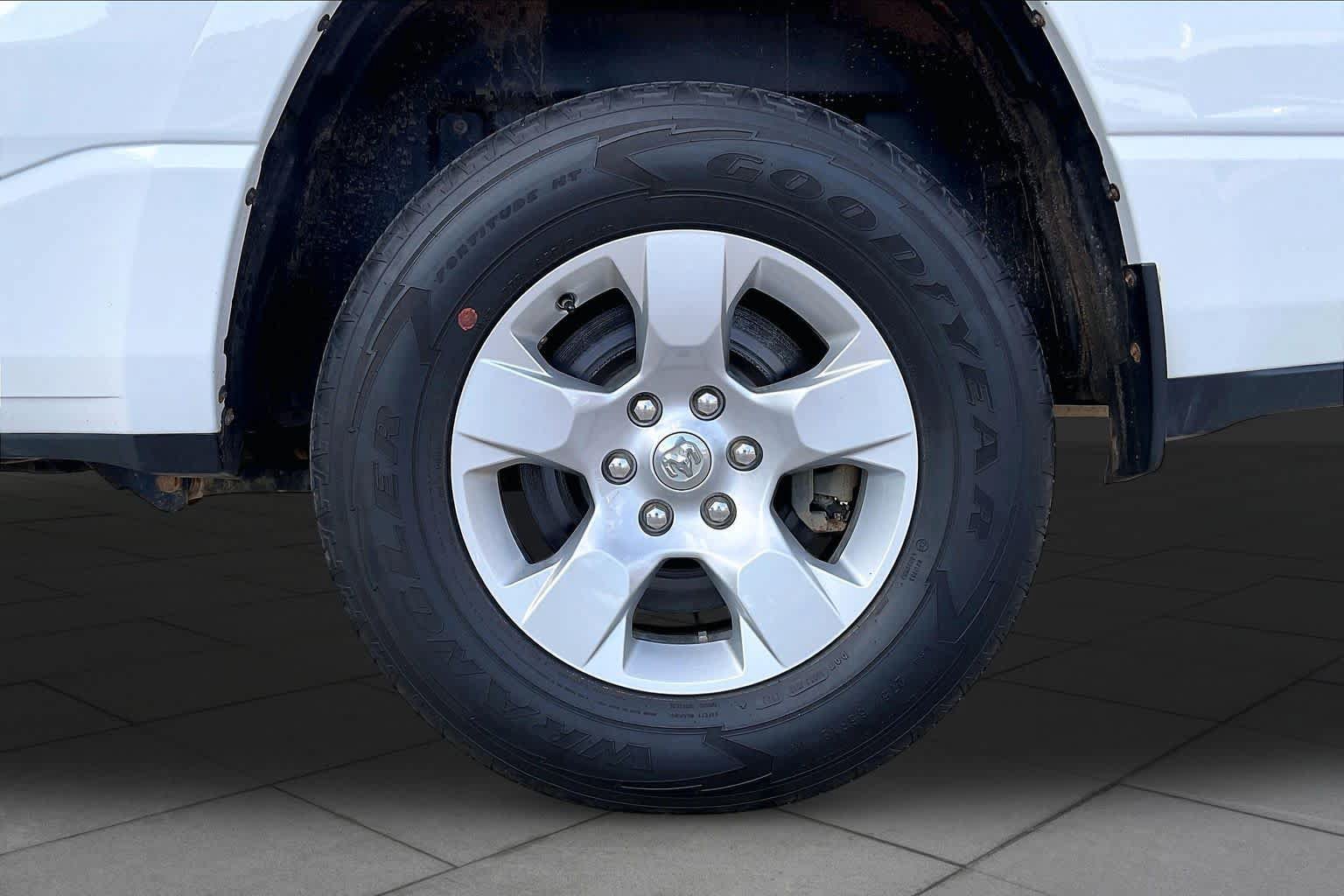 Used 2023 RAM 1500 Big Horn AWD/4WD image 11