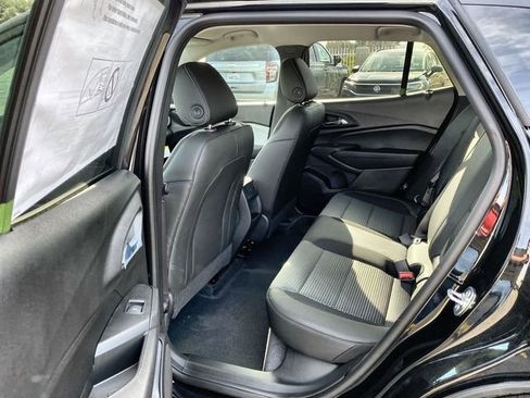 New 2026 Chevrolet Trax LT FWD image 32