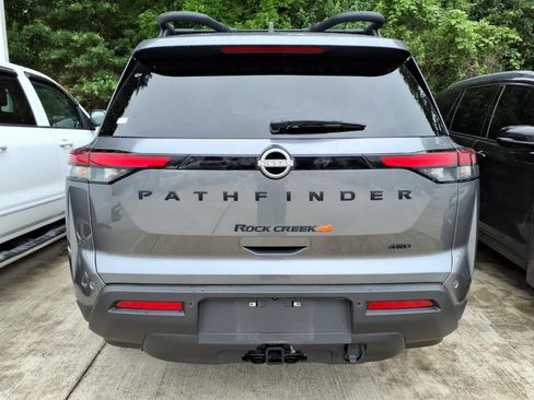 Used 2025 Nissan Pathfinder Rock Creek AWD/4WD image 6
