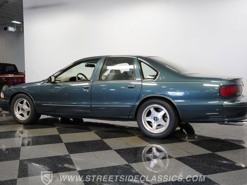 Used 1995 Chevrolet Impala SS image 8