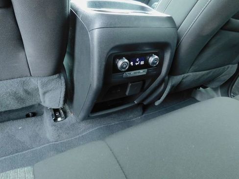 Used 2025 GMC Acadia Elevation image 22