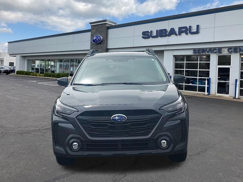 Certified 2025 Subaru Outback Onyx Edition XT AWD/4WD image 2