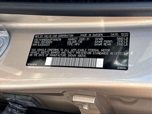 Used 2023 Volvo XC60 T8 Ultimate AWD/4WD image 33