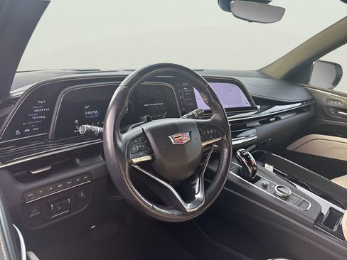 Certified 2022 Cadillac Escalade ESV Sport w/ Touring Package image 24