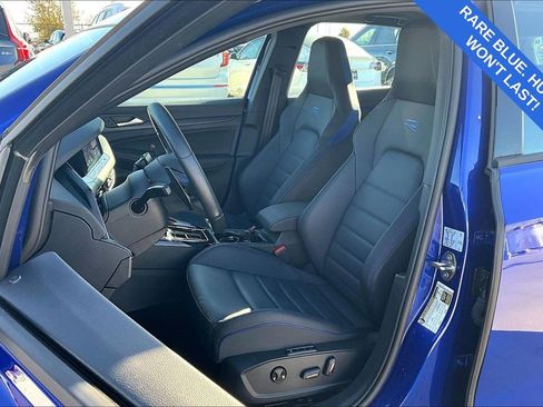 Used 2024 Volkswagen Golf R image 33