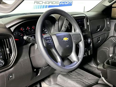 Used 2025 Chevrolet Silverado 1500 Custom image 10