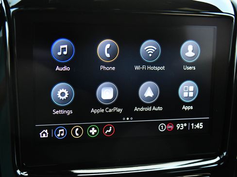 Used 2023 Chevrolet Traverse LT FWD image 26