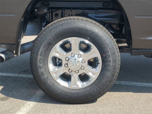 New 2025 RAM 2500 Big Horn image 5