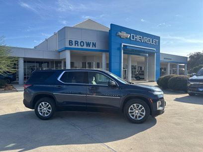 Used 2023 Chevrolet Traverse LS
