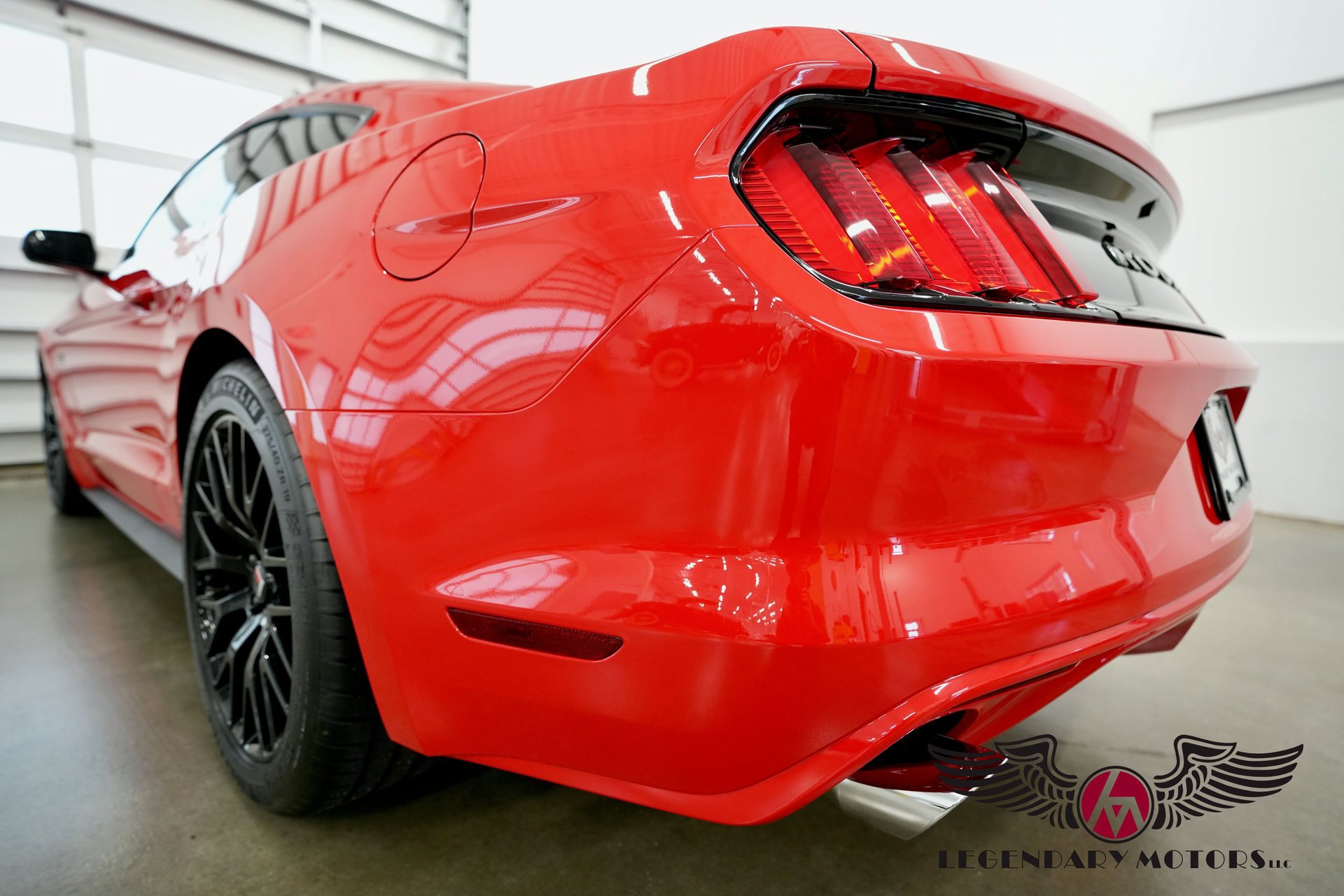 Used 2017 Ford Mustang GT RWD image 17