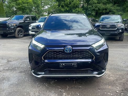 Used 2023 Toyota RAV4 SE w/ Weather & Moonroof Package AWD/4WD image 13