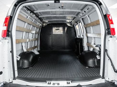 Used 2024 GMC Savana 2500 w/ Driver Convenience Package image 20