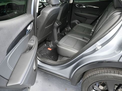 Used 2021 Buick Envision Essence w/ Sport Touring Package AWD/4WD image 17