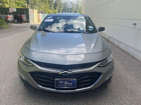 Used 2025 Chevrolet Malibu LT w/ Redline Edition image 3