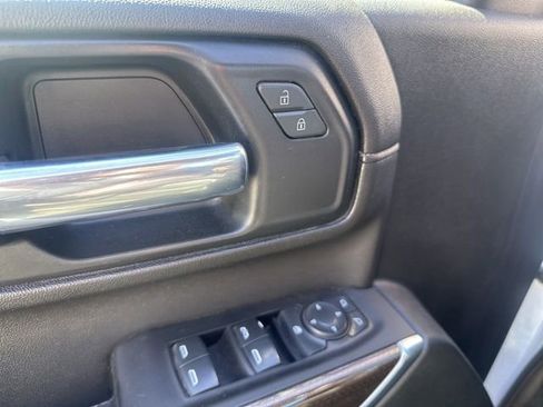 Used 2020 Chevrolet Silverado 2500 LT image 18