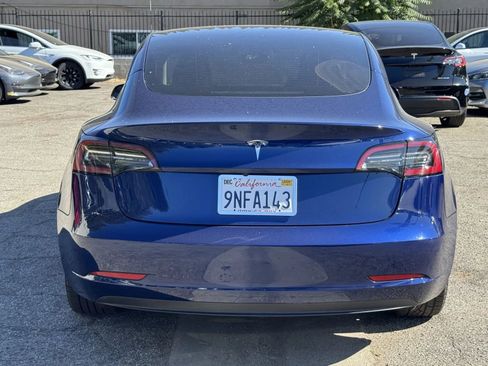 Used 2023 Tesla Model 3 Standard Range image 3