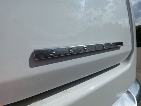 Used 2024 Jeep Wagoneer Series III image 27