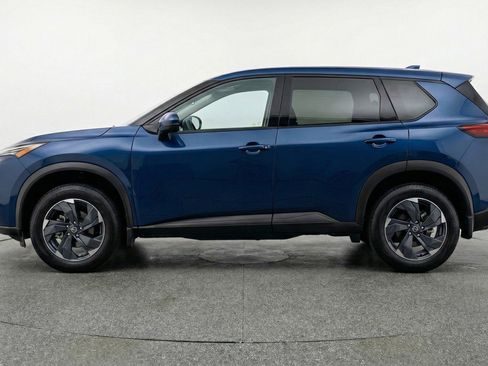 Used 2025 Nissan Rogue SV FWD image 5