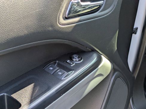 Used 2022 Chevrolet Colorado LT w/ Fleet Safety Package image 12