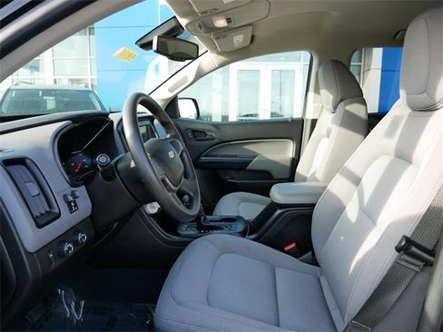 Used 2019 Chevrolet Colorado W/T w/ Custom Special Edition image 7