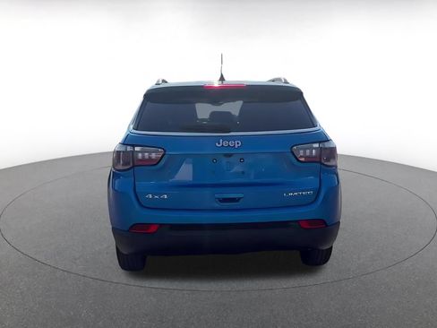 Used 2025 Jeep Compass Limited AWD/4WD image 12